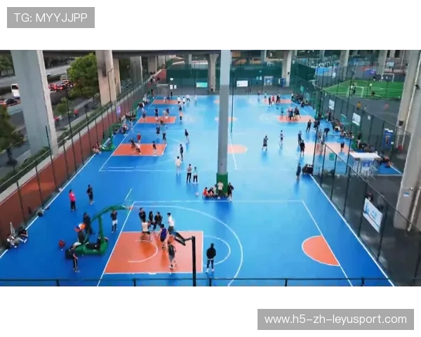 “短柄墙球：高新区全民健身馆开启全新玩法，背后的战术与技巧让你无法忽视”